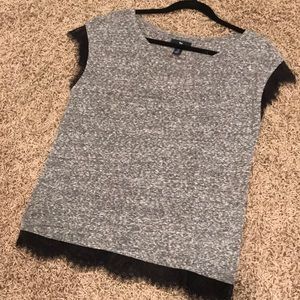 GAP t shirt with lace trim